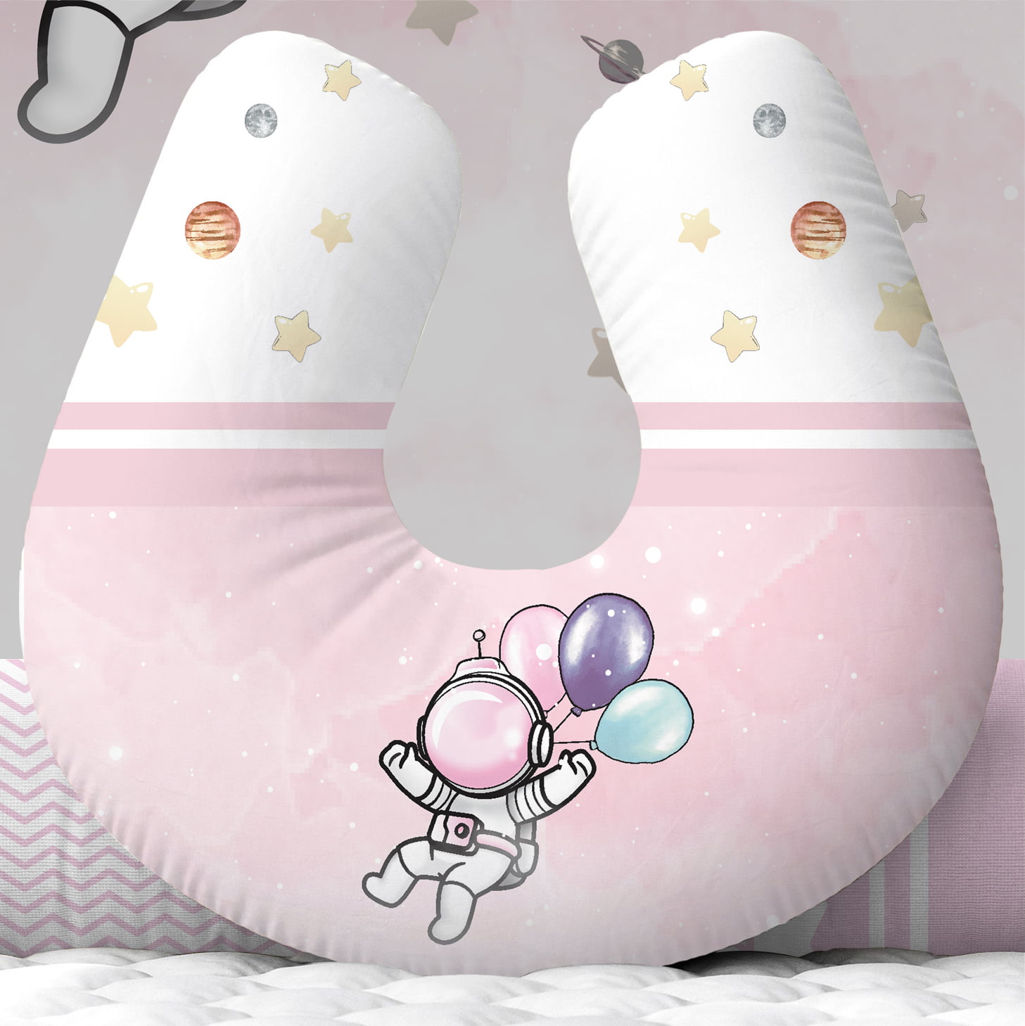 Almofada de Amamentação Travesseiro Astronauta Rosa Menina AM497 Papel de parede  infantil, Enxovais para Bebê, Kits Berço, Kit Cama, faixa decorativa, régua do crescimento, quadros decorativos infantil.