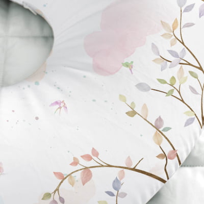 Almofada de Amamentação Travesseiro Algodão Rosa Delicada AM597 Papel de parede  infantil, Enxovais para Bebê, Kits Berço, Kit Cama, faixa decorativa, régua do crescimento, quadros decorativos infantil.