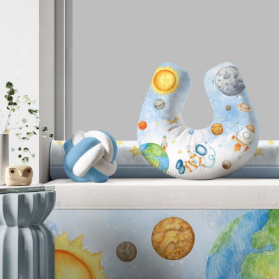 Almofada para Amamentar Astronauta Planetas Galáxia AM698 Papel de parede  infantil, Enxovais para Bebê, Kits Berço, Kit Cama, faixa decorativa, régua do crescimento, quadros decorativos infantil.